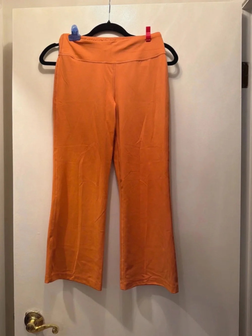 Athleta Girl Long Distance Bra with Matching Flare Cropped Yoga Pants